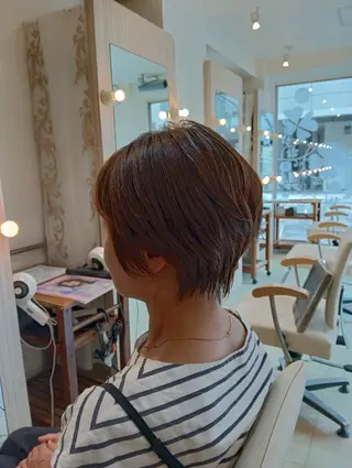 ショート DiMPlE  【ディンプル】 越谷/越谷駅前所属・DiMPlEみやじま はつみのヘアスタイル
