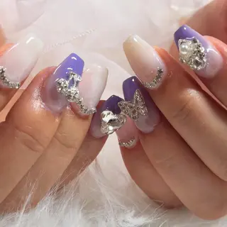 ネイル Noir Haatoのネイルデザイン
