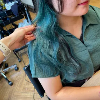 カラー 金城 二千夏のヘアスタイル