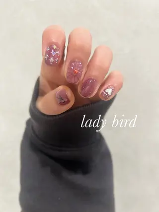 ネイル lady bird yoshieのネイルデザイン