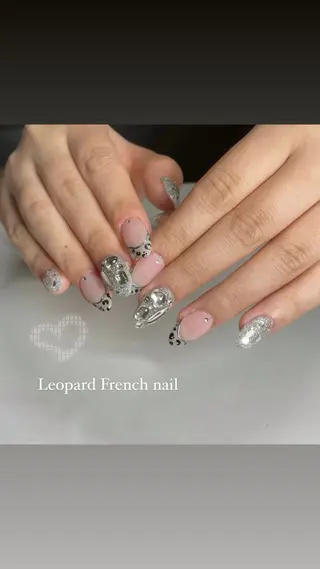 ネイル 佐藤 月衣のネイルデザイン