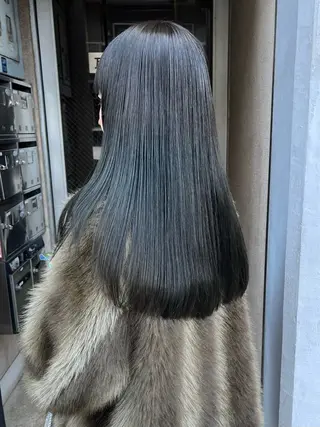 セミロング カラー iru所属・mi kiのヘアスタイル