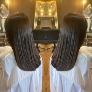 セミロング Navy （ネイビー）のヘアスタイル