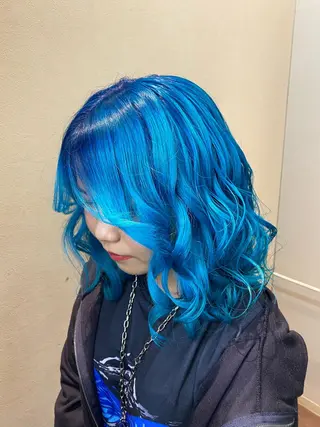 ミディアム ゆぴ☾‪/推しカラー /ハイトーンのヘアスタイル