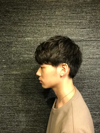 ミディアム メンズ ヒロ銀座所属・牧 颯斗のヘアスタイル