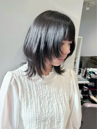 ミディアム レイヤーカット🐺 hina🩶のヘアスタイル