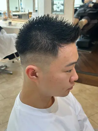 ショート メンズ スパイキー/ ピンパーマ/緑川雄也のヘアスタイル