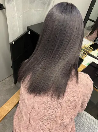 ロング カラー N° aria 三軒茶屋のヘアスタイル