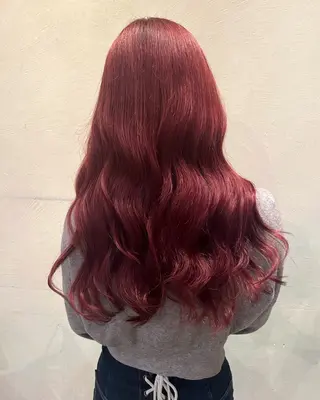 ロング 愛瑠奈 erunaのヘアスタイル