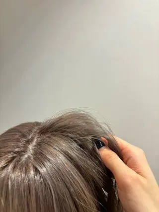 カラー Hip's eyes meiのヘアスタイル