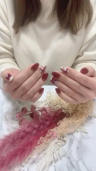 ネイル はな💎ネイル ワンホン、長さ出しのネイルデザイン