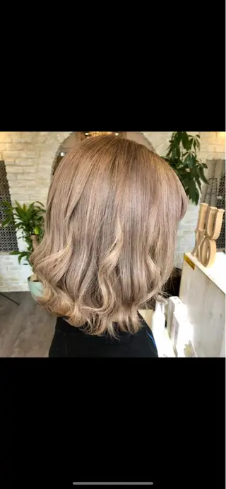 ショート カラー🫧アレンジ 🎀REIMIのヘアスタイル