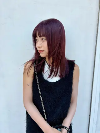 ミディアム 小関 仁晴のヘアスタイル