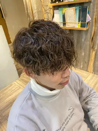 ショート パーマ メンズ men’s salon Gaudi梅田茶屋町店所属・寳泉 章弘のヘアスタイル