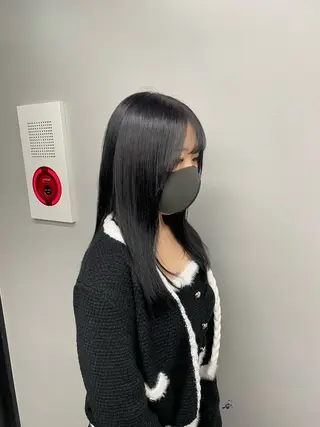 ミディアム カラー Ameri 新宿所属・𓆩︎🩸個性カラー SAKÜRA𓆪⋆˚のヘアスタイル