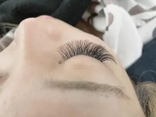 マツエク・マツパ SESUNNY セサ二ー　SAYAのマツエク・マツパデザイン