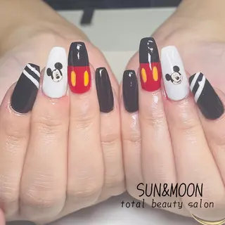 ネイル SUN&MOON所属・SUN&MOON REOのネイルデザイン