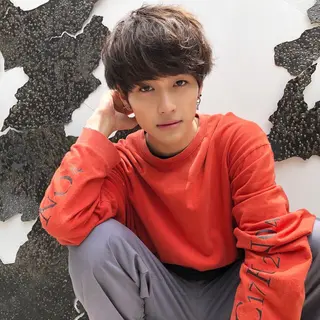 ショート ♡透け感カラー 大賀哲平♡のヘアスタイル