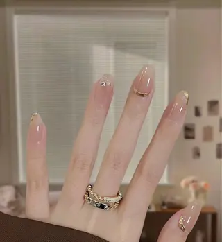 ネイル 高木 維麗絲のネイルデザイン