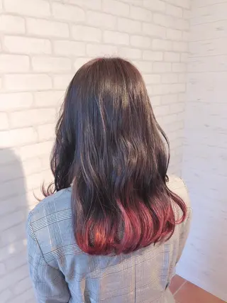 セミロング ミヤザキ タクトのヘアスタイル