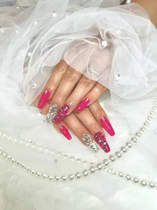 ネイル 【Laule‘a 】のネイルデザイン