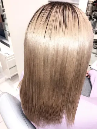 セミロング 縮毛矯正/髪質改善/ ブリーチ/東陽町✨のヘアスタイル