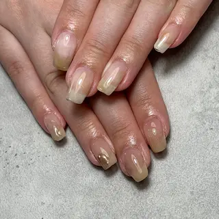 ネイル atelier FIORITURA所属・FIORITURA aiのネイルデザイン