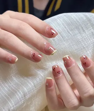 ネイル Dola Nail ユキンイのネイルデザイン