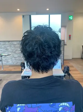 ショート パーマ メンズ 矢部 萌深のヘアスタイル