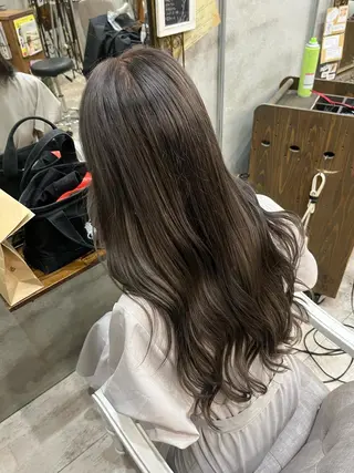 ロング カラー 艶髪/ハイトーン/ ヘアセット/モエノのヘアスタイル