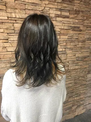 セミロング カラー #3/M所属・【サンバイエム】 公式のエステ・リラクイメージ
