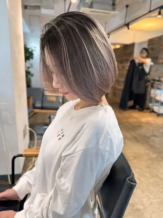 ミディアム カラー ✨艶ブリーチカラー ✨四ノ宮裕己のヘアスタイル