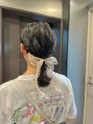 ミディアム ヘアアレンジ ウスイマイコ カット/ケアカラーのヘアスタイル