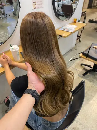ロング カラー 平川 夏海のヘアスタイル