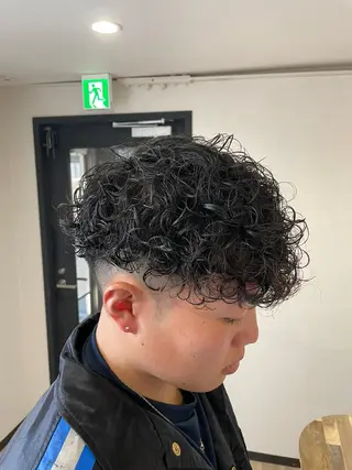 ショート パーマ メンズ emo.92co 🌱山本翔太のヘアスタイル