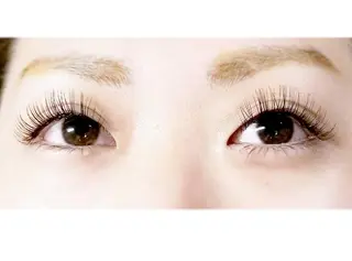 マツエク・マツパ U_la所属・U_la [ウーラ] 片岡の眉毛・アイブロウイメージ