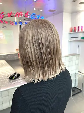 ミディアム カラー 🌈ベージュ艶髪🌈 ユウトのヘアスタイル