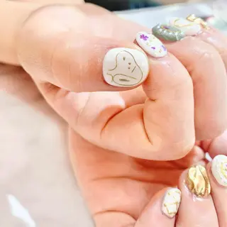 ネイル 🌙都岡 ムーンネイルのネイルデザイン