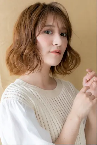 ミディアム くびれ&切りっぱボブ 得意👍佐藤歩のヘアスタイル