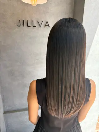 ロング N°jillva/ /小坂奈々のヘアスタイル