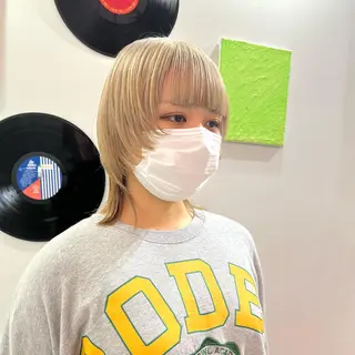 ショート カラー ヘアアレンジ 🧨ブリーチー×ボブ レイヤー💎じゅえるのヘアスタイル