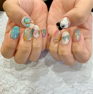 ネイル 安藤 彩乃のネイルデザイン