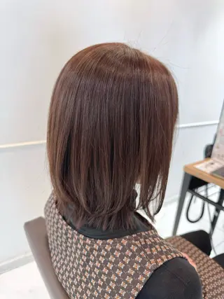 ミディアム 八木 菜美のヘアスタイル