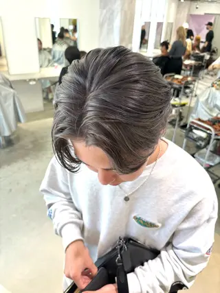 ミディアム カラー メンズ パーマ&ブリーチ /飯牟田/GEAR.のヘアスタイル