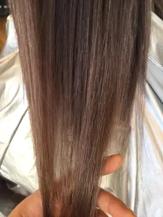 ミディアム SAYA LABO所属・FUTAGAMI KENICHIのヘアスタイル