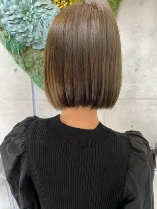 ショート カラー フジイ カズキのヘアスタイル