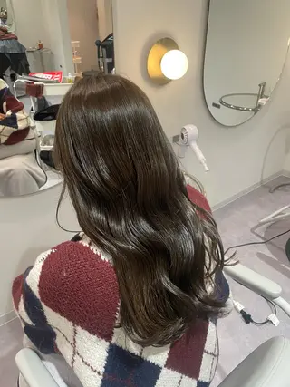 ロング 廣岡 采音のヘアスタイル