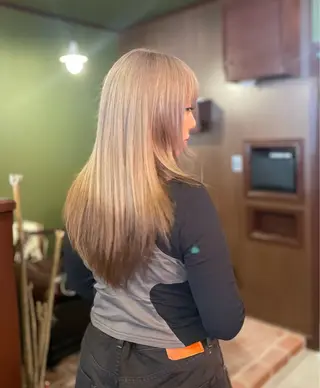 ロング カラー PATH-hair. storeのヘアスタイル