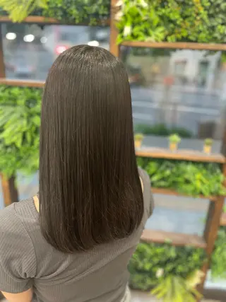 セミロング 佐藤 なつののヘアスタイル