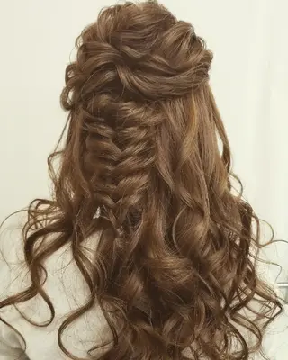 ヘアアレンジ 堀田 結香のヘアスタイル